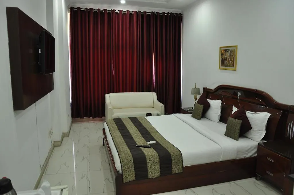 Kshitij Hotel Royale Gurgaon India
