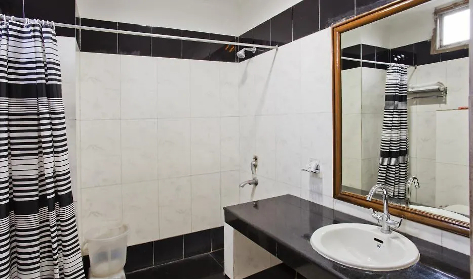 Kshitij Hotel Royale Gurgaon 2*,  India