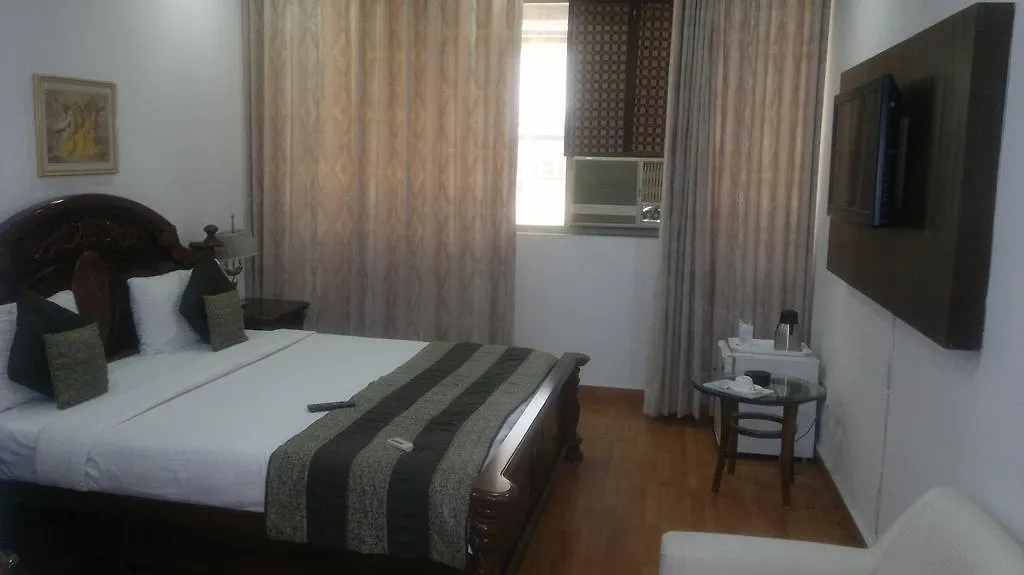 **  Kshitij Hotel Royale グルガウン インド