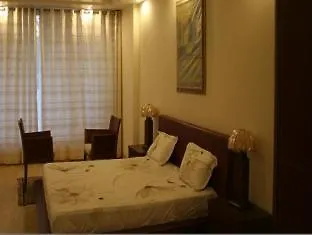 Kshitij Hotel Royale グルガウン