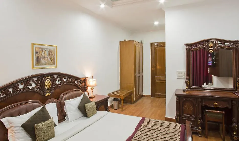 Kshitij Hotel Royale グルガウン