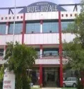 Kshitij Hotel Royale グルガウン